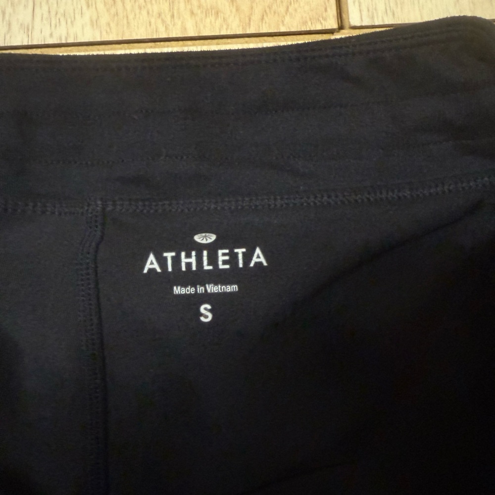 Athleta Trailside Black Skort - Picture 3 of 4